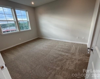 4455 Reed Creek Drive - Photo Thumbnail 11