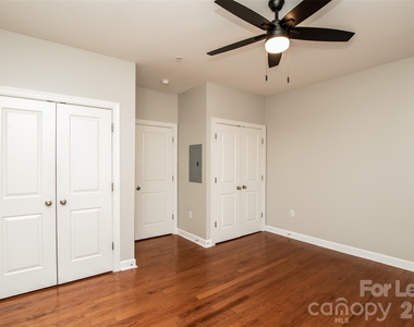 1829 Kenilworth Avenue - Photo Thumbnail 12