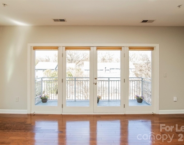 1829 Kenilworth Avenue - Photo Thumbnail 8