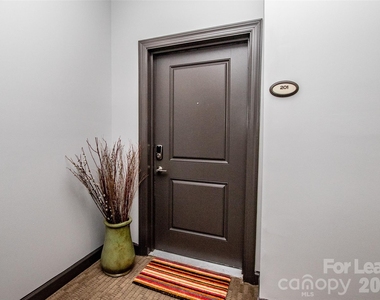 1829 Kenilworth Avenue - Photo Thumbnail 1