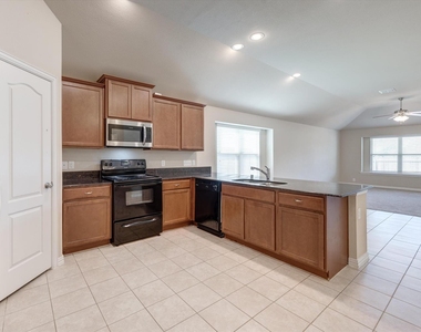 4829 Lemon Grove Drive - Photo Thumbnail 8