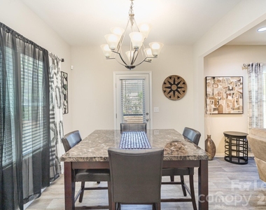 5948 River Meadow Court - Photo Thumbnail 8