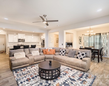 5948 River Meadow Court - Photo Thumbnail 3