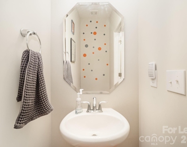 5948 River Meadow Court - Photo Thumbnail 12