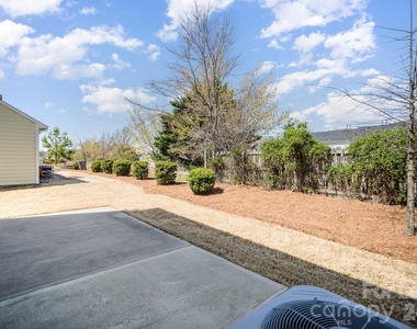 5948 River Meadow Court - Photo Thumbnail 27