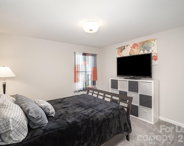 5948 River Meadow Court - Photo Thumbnail 23