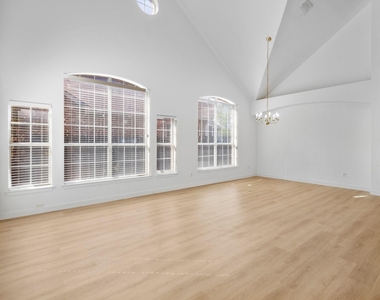 4227 Adam Drive - Photo Thumbnail 20