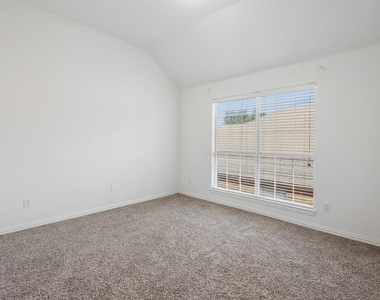 4227 Adam Drive - Photo Thumbnail 13