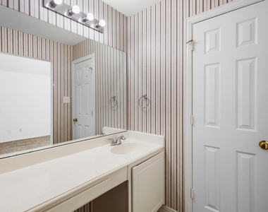4227 Adam Drive - Photo Thumbnail 9