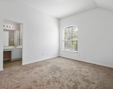 4227 Adam Drive - Photo Thumbnail 7