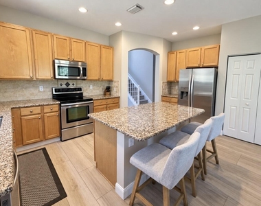 3615 Nw Deer Oak Drive - Photo Thumbnail 3
