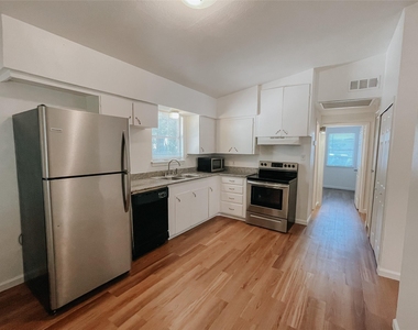405 Knob Circle - Photo Thumbnail 6