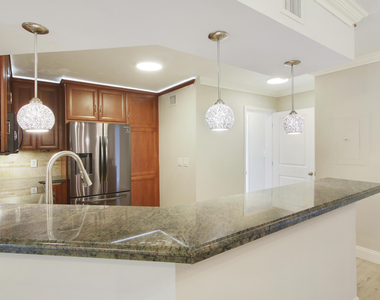 500 Scotia Drive - Photo Thumbnail 8