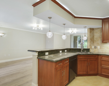500 Scotia Drive - Photo Thumbnail 13