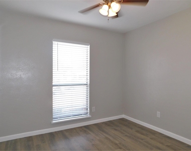 4937 Ward Drive - Photo Thumbnail 16