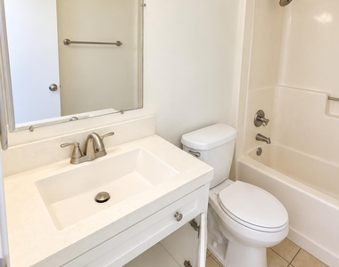 5150 Ne 6th Avenue - Photo Thumbnail 3