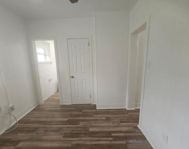 3000 Nw 5th Avenue - Photo Thumbnail 4