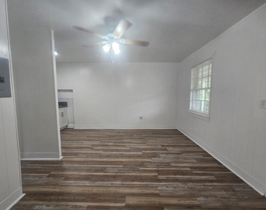 3000 Nw 5th Avenue - Photo Thumbnail 1