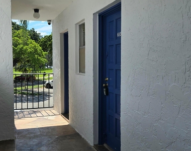 6061 N Falls Cir Drive - Photo Thumbnail 40