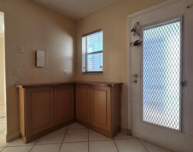 6061 N Falls Cir Drive - Photo Thumbnail 24