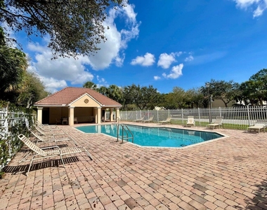 9138 Villa Palma Lane - Photo Thumbnail 43