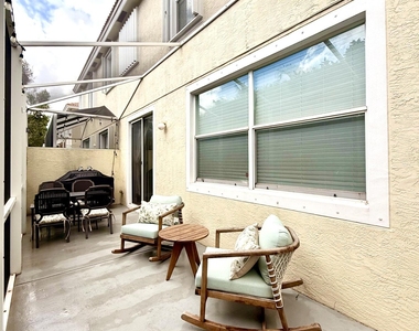 9138 Villa Palma Lane - Photo Thumbnail 38