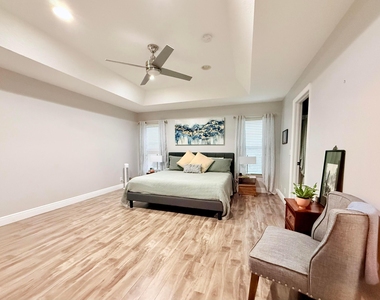 9138 Villa Palma Lane - Photo Thumbnail 23