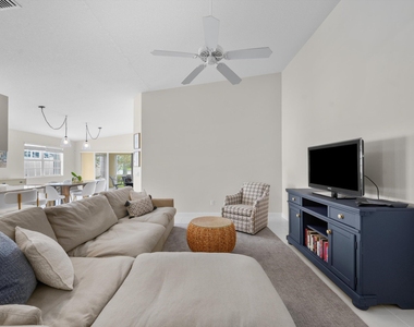 3136 Verdmont Lane - Photo Thumbnail 2