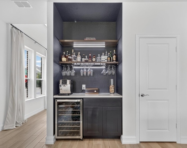 4802 Nicola Road - Photo Thumbnail 7