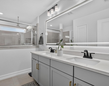 4802 Nicola Road - Photo Thumbnail 11