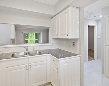 2732 Copper Creek Drive - Photo Thumbnail 6