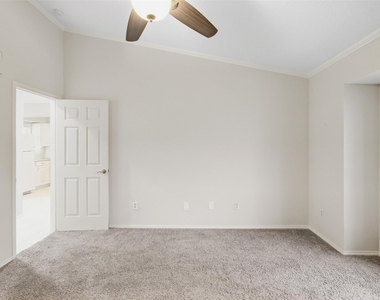 2732 Copper Creek Drive - Photo Thumbnail 7