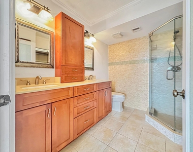 2761 Village Boulevard - Photo Thumbnail 9