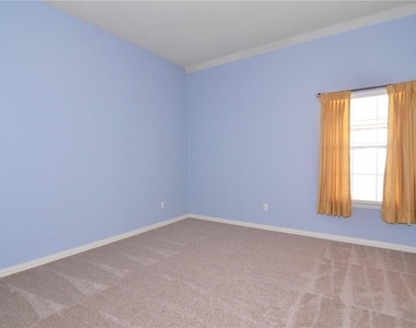6386 Shadywood Drive - Photo Thumbnail 27