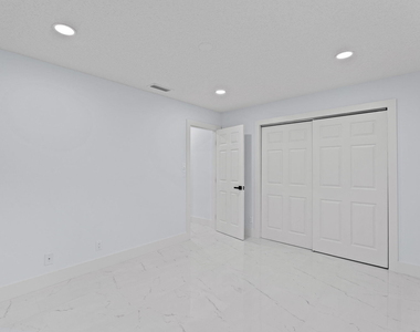 9880 Chestnut Tree Terrace - Photo Thumbnail 16