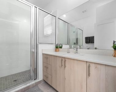 706 Del Vista Road - Photo Thumbnail 13