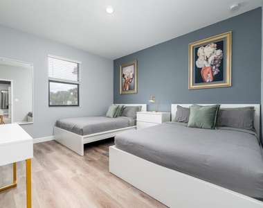 706 Del Vista Road - Photo Thumbnail 26