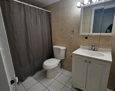 1150 Ne 17th Court - Photo Thumbnail 5