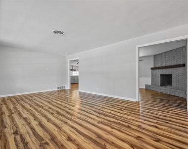 1444 Cimarron Trail - Photo Thumbnail 3