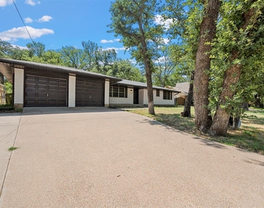 1444 Cimarron Trail - Photo Thumbnail 2