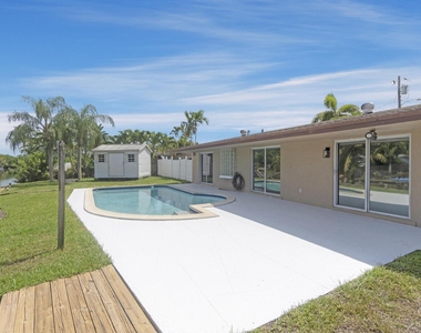 1820 Nw 33rd Street - Photo Thumbnail 26