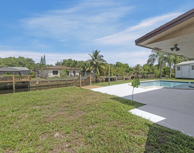 1820 Nw 33rd Street - Photo Thumbnail 28
