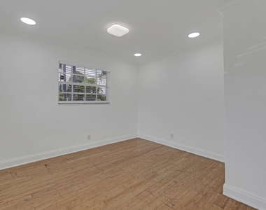 1820 Nw 33rd Street - Photo Thumbnail 19
