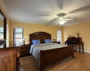 21638 Coronado Avenue - Photo Thumbnail 8