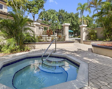 4341 W Mcnab Road - Photo Thumbnail 7