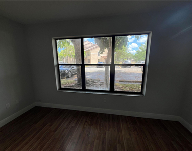 4341 W Mcnab Road - Photo Thumbnail 14