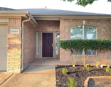 2865 Spotted Owl Drive - Photo Thumbnail 1