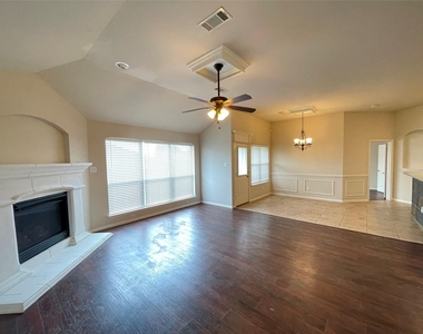 2865 Spotted Owl Drive - Photo Thumbnail 9