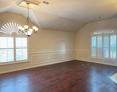 2865 Spotted Owl Drive - Photo Thumbnail 5