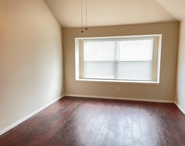 2865 Spotted Owl Drive - Photo Thumbnail 23